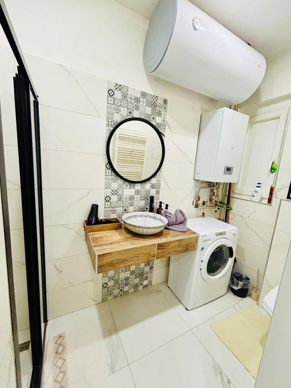 Apartment New Luxury Style In *